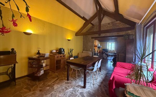 Maison à vendre    5 pièces •  Prasville