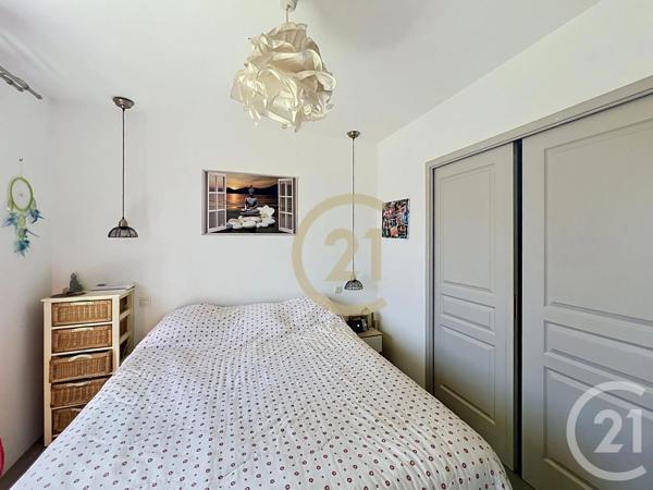 Maison à vendre  6 pièces - 208,74 m 2   UZES  - 30