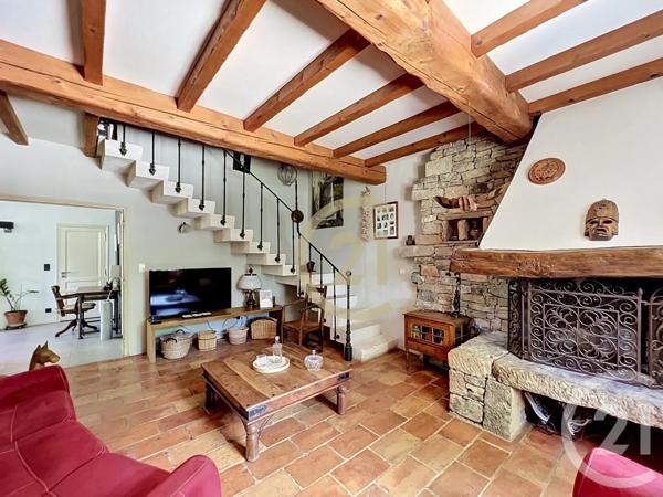 Maison à vendre  6 pièces - 208,74 m 2   UZES  - 30