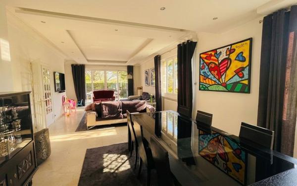 Maison à vendre    6 pièces • 171,51 m2 La Varenne - Saint-Maur-des-Fossés