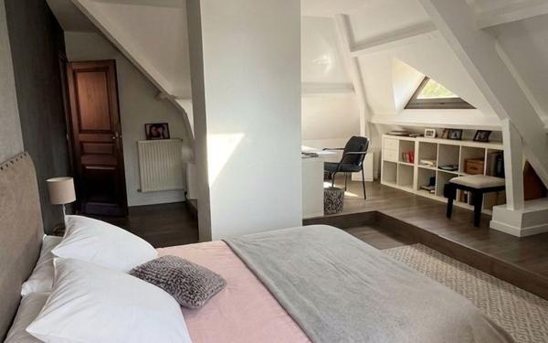 Maison à vendre    6 pièces • 171,51 m2 La Varenne - Saint-Maur-des-Fossés