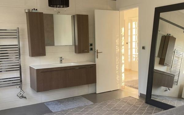 Maison à vendre    6 pièces • 171,51 m2 La Varenne - Saint-Maur-des-Fossés