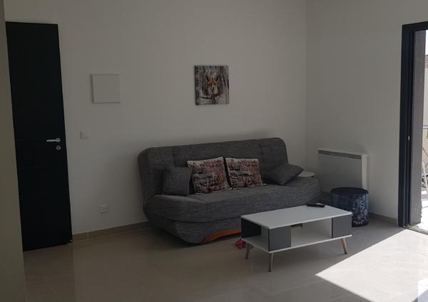 Villa contemporaine de 220 m² de type 7 avec piscine chauffée et appartement indépendant de 42 m²