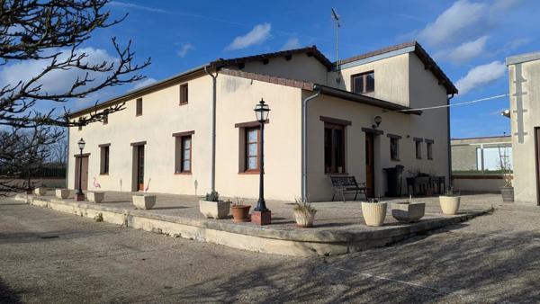 Vente Maison 4 pièces 135 m2 à Clémont