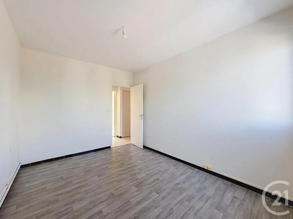 Appartement F3 à vendre  3 pièces - 61,42 m 2   SETE  - 34