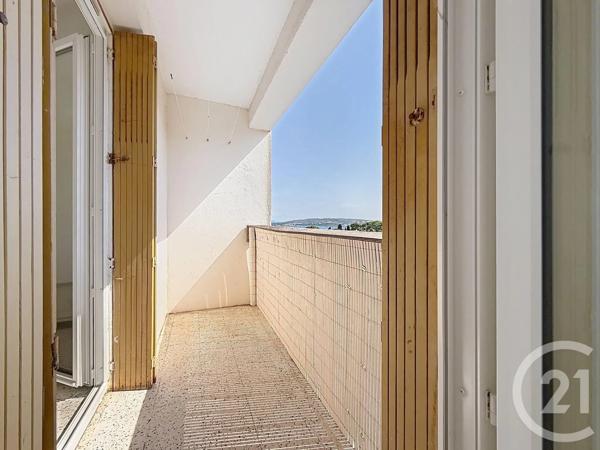 Appartement F3 à vendre  3 pièces - 61,42 m 2   SETE  - 34
