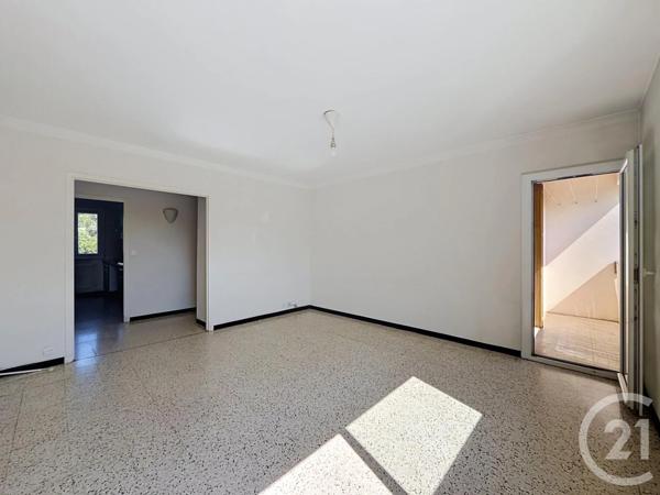 Appartement F3 à vendre  3 pièces - 61,42 m 2   SETE  - 34