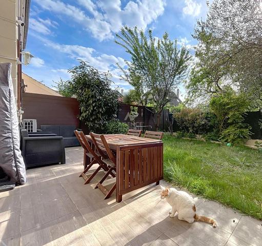 Maison à vendre €655 000 ** - Référence 877