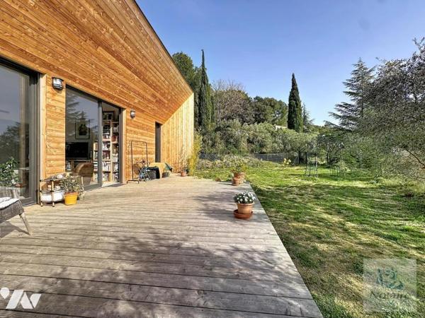 Maison en bois bioclimatique de 66.31 m² + appartement indépendant de 25 m² sur terrain de 1 974 m²