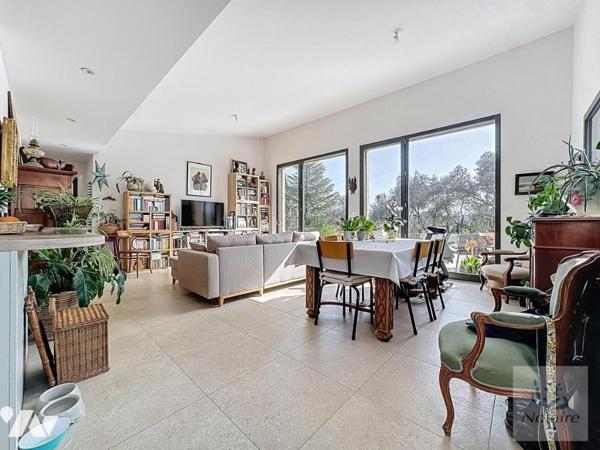 Maison en bois bioclimatique de 66.31 m² + appartement indépendant de 25 m² sur terrain de 1 974 m²