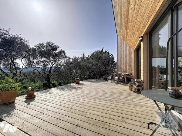 Maison en bois bioclimatique de 66.31 m² + appartement indépendant de 25 m² sur terrain de 1 974 m²