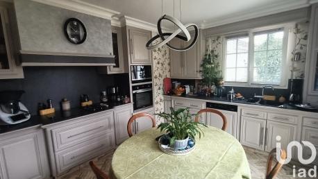 Maison à vendre 9 pièces 168 m² Doué-en-Anjou