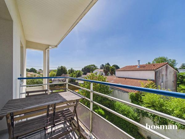 Ravissant duplex de 84 m2 habitables (96 m2 au sol) avec 3 chambres, balcon, garage double et place de stationnement - Quartier La Blordière à Rezé