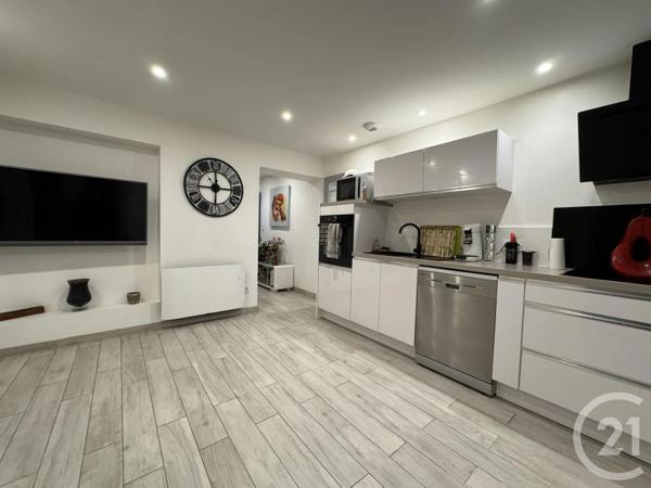 Maison à vendre  6 pièces - 138,22 m 2   BRIATEXTE  - 81