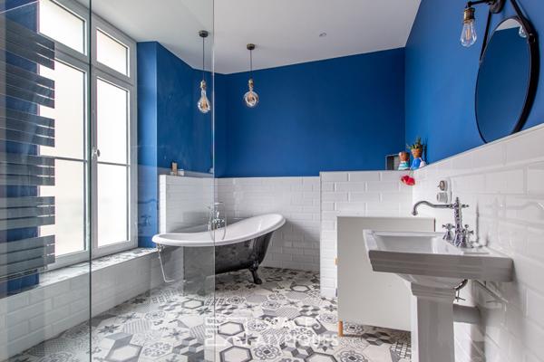 Généreuse maison familiale en Hypercentre