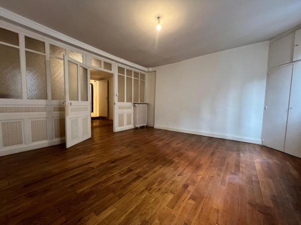 Immeuble d’environ 110 m2