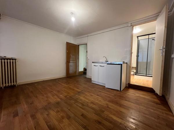 Immeuble d’environ 110 m2