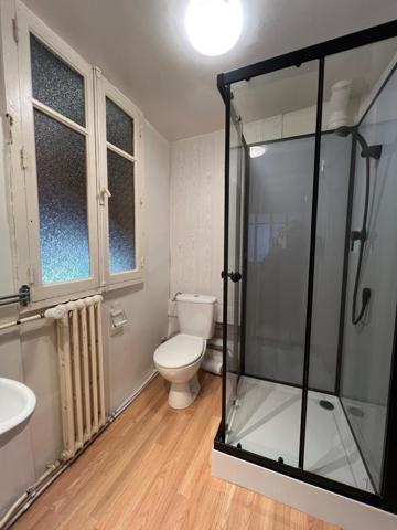 Immeuble d’environ 110 m2