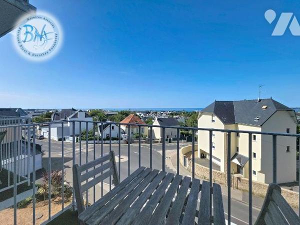 T3 rénové avec vue mer - Balcon Sud-Ouest - À deux pas des plages et du centre-ville

Situé a...