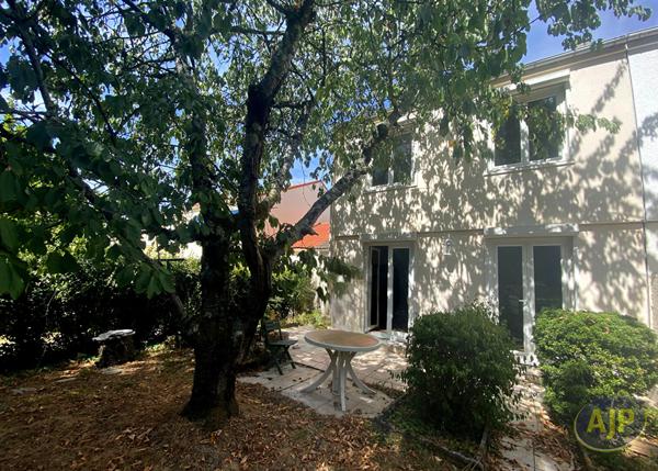 Maison à vendre Orvault - 5 pièces, 114m² avec 3 chambre(s) à 265 000€ - AJP Immobilier Nantes Est