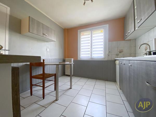 Maison à vendre Orvault - 5 pièces, 114m² avec 3 chambre(s) à 265 000€ - AJP Immobilier Nantes Est