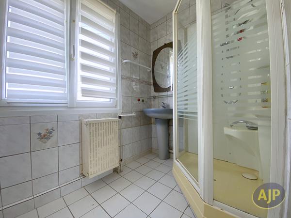 Maison à vendre Orvault - 5 pièces, 114m² avec 3 chambre(s) à 265 000€ - AJP Immobilier Nantes Est