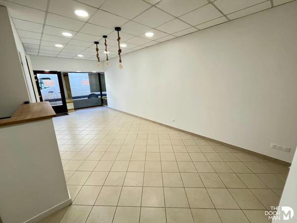 Locaux commerciaux - À louer - 65 m² - LANGRES | The Door Man