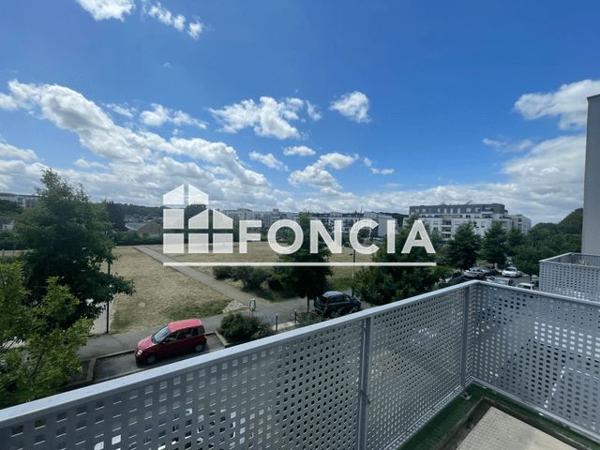 Location Appartement 2 pièces 40 m² - 200 RUE MARCHAND ET FERAOUN Fleury Merogis 91700