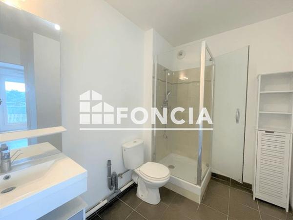 Location Appartement 2 pièces 40 m² - 200 RUE MARCHAND ET FERAOUN Fleury Merogis 91700