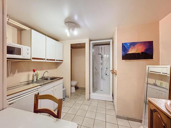 Idéalement située sur les hauteurs de NOUZONVILLE sans voisinage proche