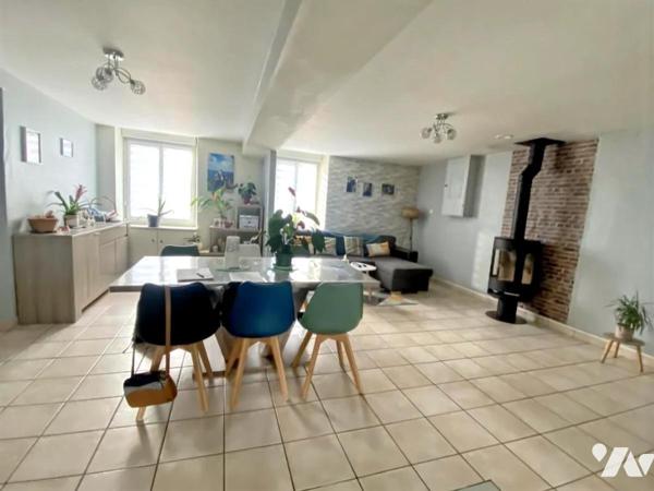 A VENDRE - MAISON D'HATIBATION - LE BOURGNEUF LA FORÊT 