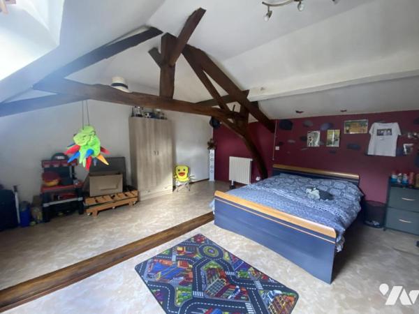 A VENDRE - MAISON D'HATIBATION - LE BOURGNEUF LA FORÊT 