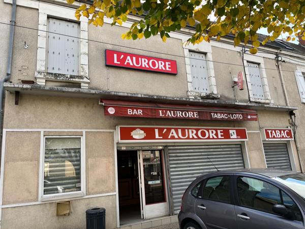 Immeuble à usage d'habitation et de commerce