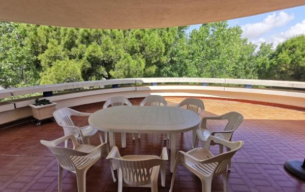 Vente Garage et grande terrasse de 72m² + garage à rafraîchir Le grau-du-roi   