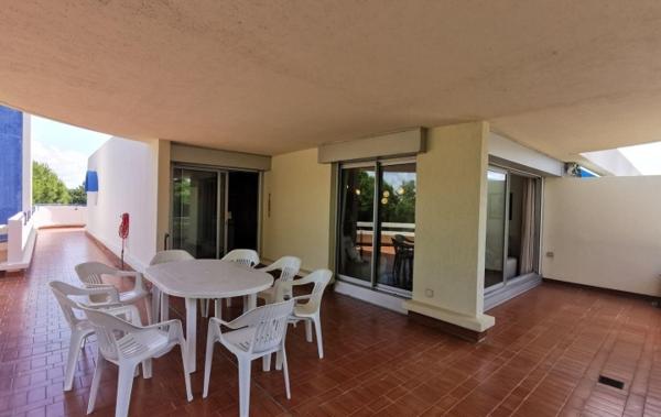 Vente Garage et grande terrasse de 72m² + garage à rafraîchir Le grau-du-roi   