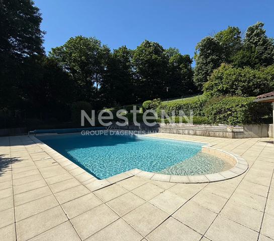 Secteur  Fontanières Sainte Foy les Lyon 120m² grand standing avec vue sur parc classé,  piscine et garage double