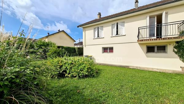 Maison à vendre 4 pièces à Bellerive-sur-Allier (03) – Sous-sol complet – Jardin clos – Quartier recherché