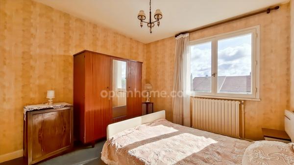 Maison à vendre 4 pièces à Bellerive-sur-Allier (03) – Sous-sol complet – Jardin clos – Quartier recherché