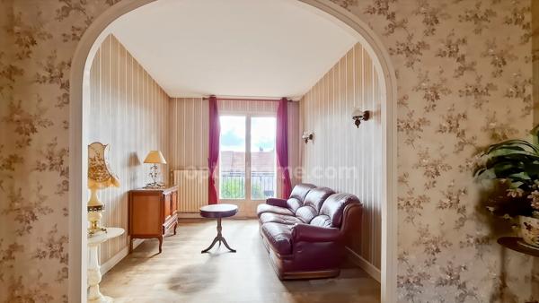 Maison à vendre 4 pièces à Bellerive-sur-Allier (03) – Sous-sol complet – Jardin clos – Quartier recherché