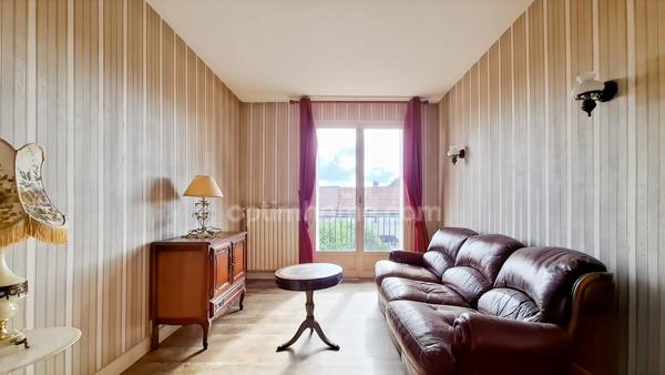 Maison à vendre 4 pièces à Bellerive-sur-Allier (03) – Sous-sol complet – Jardin clos – Quartier recherché