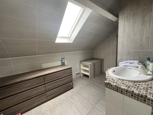 Maison à vendre |  Oinville-sur-Montcient |  9 pièces | 142,3 m²