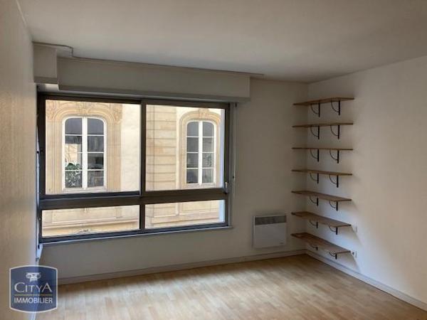 Appartement à louer 2 pièces 72.06m²