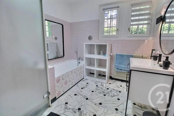 Maison à vendre  5 pièces - 124,65 m 2   SCIEZ  - 74