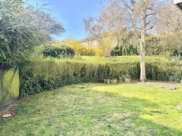 Appartement 2 pièces - Rez-de-jardin - Place de parking et cave