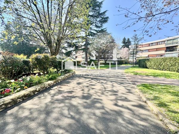 Appartement 2 pièces - Rez-de-jardin - Place de parking et cave
