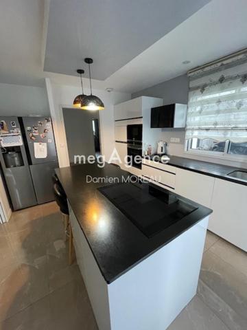 Maison à Brech, 56400 - 6 pièces 144m²