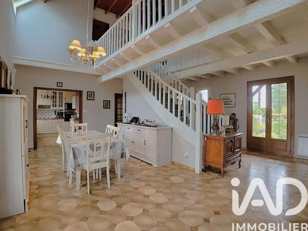 Maison à vendre 7 pièces 158 m² Saint-Viance