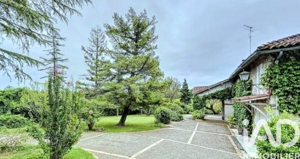 Maison à vendre 9 pièces 310 m² Layrac