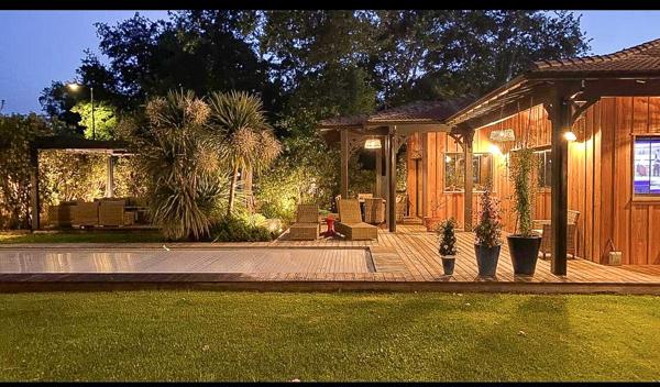 Villa bois 175m² et dépendance de 40m² / 5 ch / piscine
