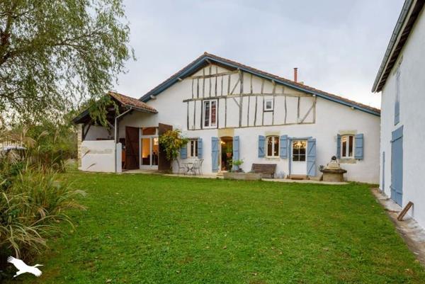 Maison à vendre |  Samadet |  7 pièces | 320 m²